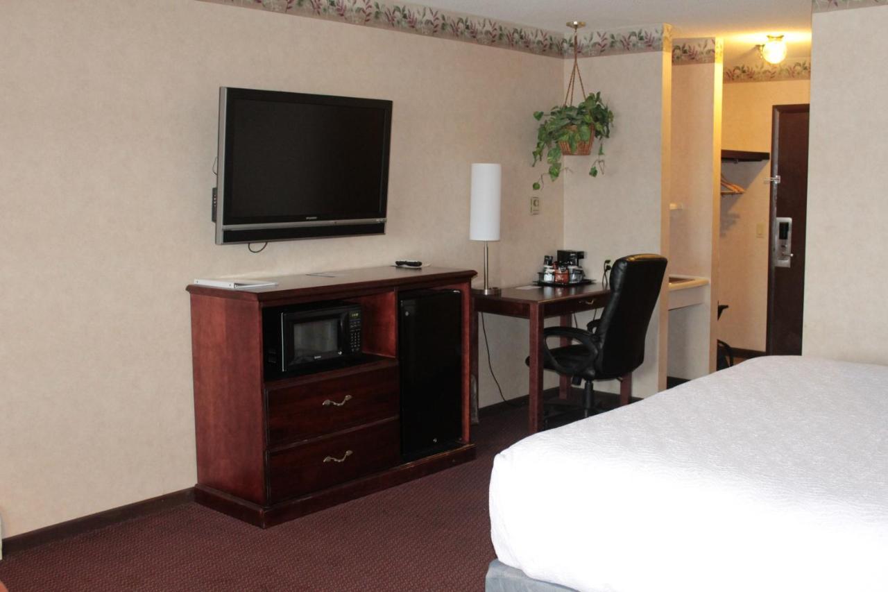 Shiretown Inn & Suites Houlton Exterior foto
